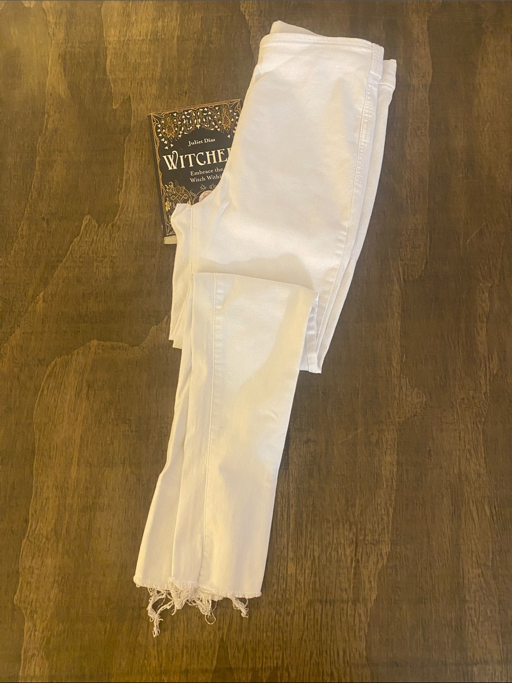 Free People White Women's Frayed Hem Classic Skinny Jean